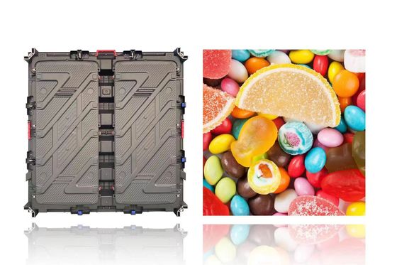 吊るし設置 インダース LED ディスプレイスクリーン 500*1000mm 型鋳型アルミキャビネット